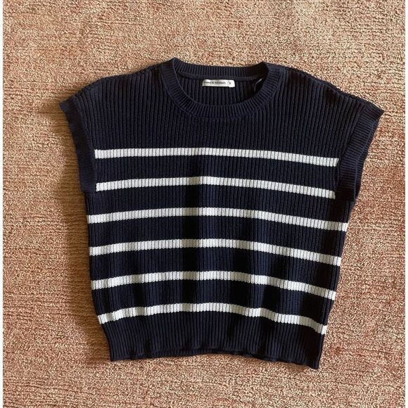 Moon Madison Navy White Striped Sleeveless Knit Sweater Size Small Cotton Blend - Picture 1 of 7
